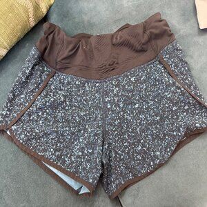 Lululemon Speed Up Shorts, size 6, high rise 4"